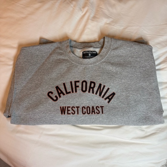 PrettyLittleThing Tops - Gray California West Coast crewneck PLT Womens small: street wear lounge